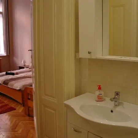 Center Apartment