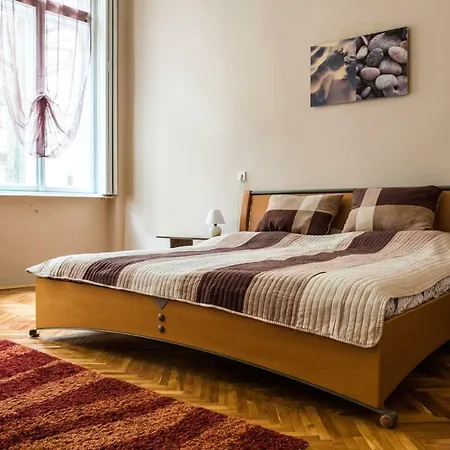 Apartment Center